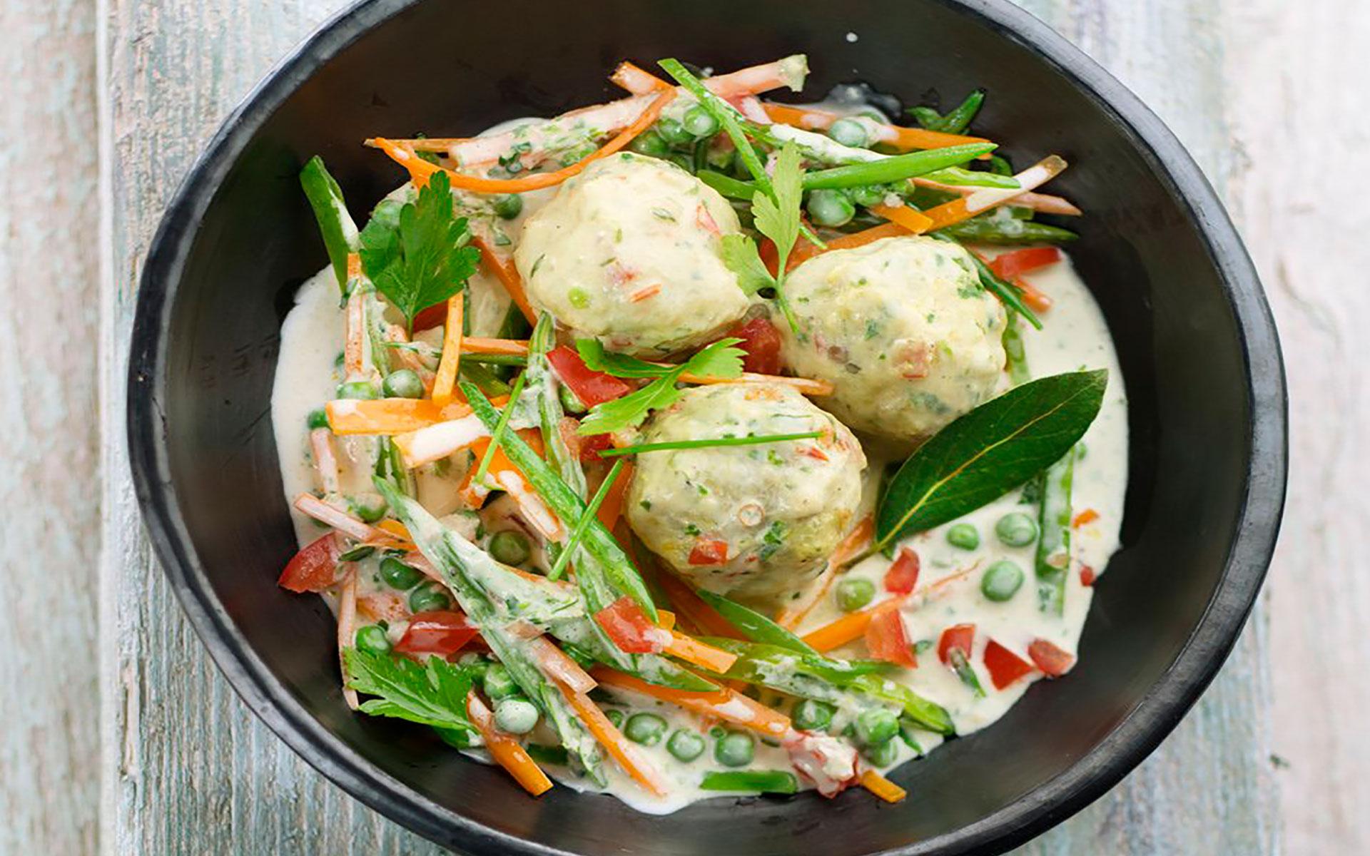Bouillon de boulette de poisson